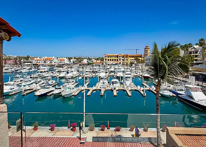 Ferienhaus Marina & Ocean View Balcony, Rooftop Pool Access Cabo San Lucas