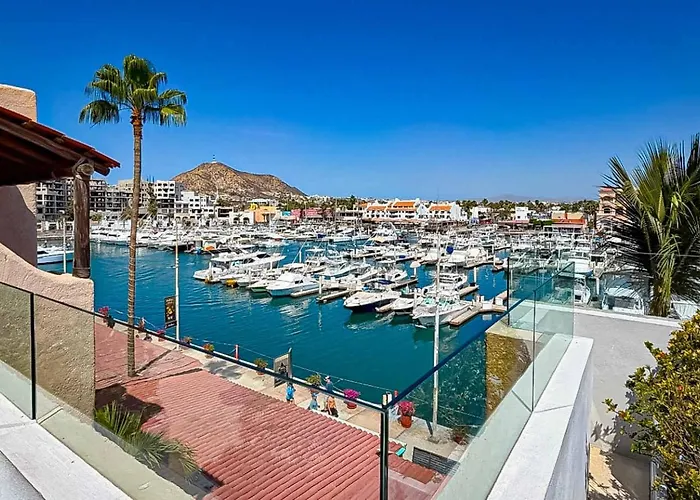 Marina & Ocean View Balcony, Rooftop Pool Access Ferienhaus *