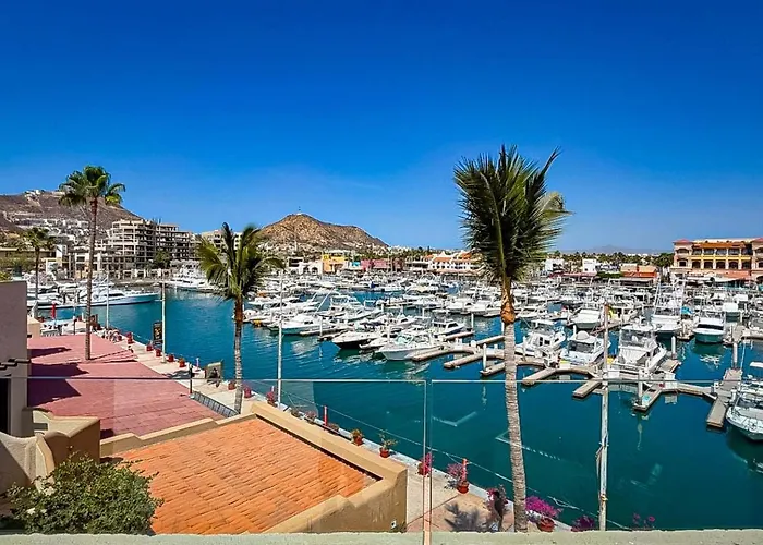 Marina & Ocean View Balcony, Rooftop Pool Access Ferienhaus